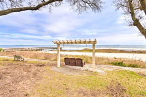 Bright Hilton Head Condo with Pool and Beach Access!